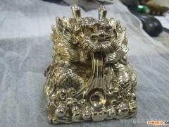 龙年龙摆件 龙钮 金属龙摆件 龙头工艺品 金属工艺品 龙工艺品