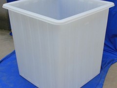 兰州日用塑料制品四方形塑料箱 养殖专用 塑料容器滚塑加工，PE滚塑水箱