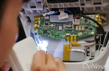 全面拆解Pepper情感机器人 探索内部真容