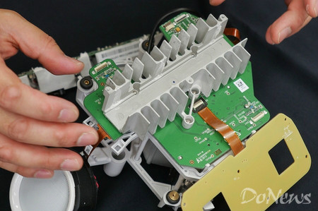 全面拆解Pepper情感机器人 探索内部真容