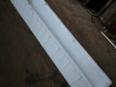 预制拦水牙石模具注塑加工图3