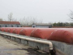 沼气袋的安装方法、猪场红泥软体沼气袋生产厂家