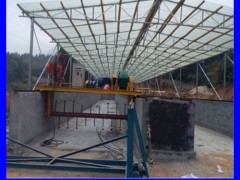 猪粪集中发酵处理设备 槽式移动式翻粪机特点及厂家图2